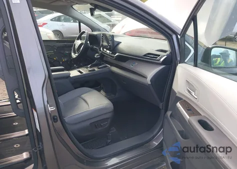 2022 Toyota Sienna Xle z USA, uszkodzony, nr VIN 5TDJRKEC5NS091036